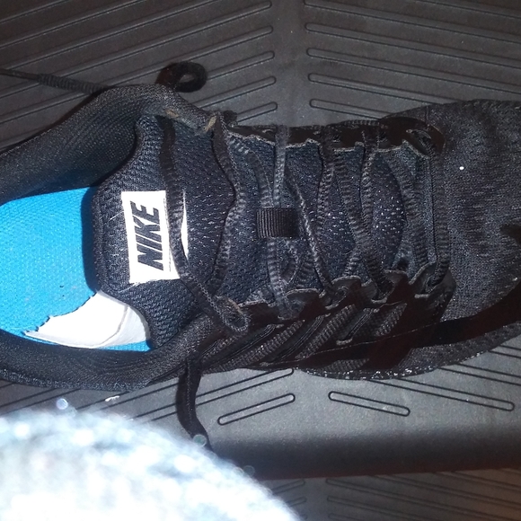 Men's Nike Airmax - Picture 2 of 4